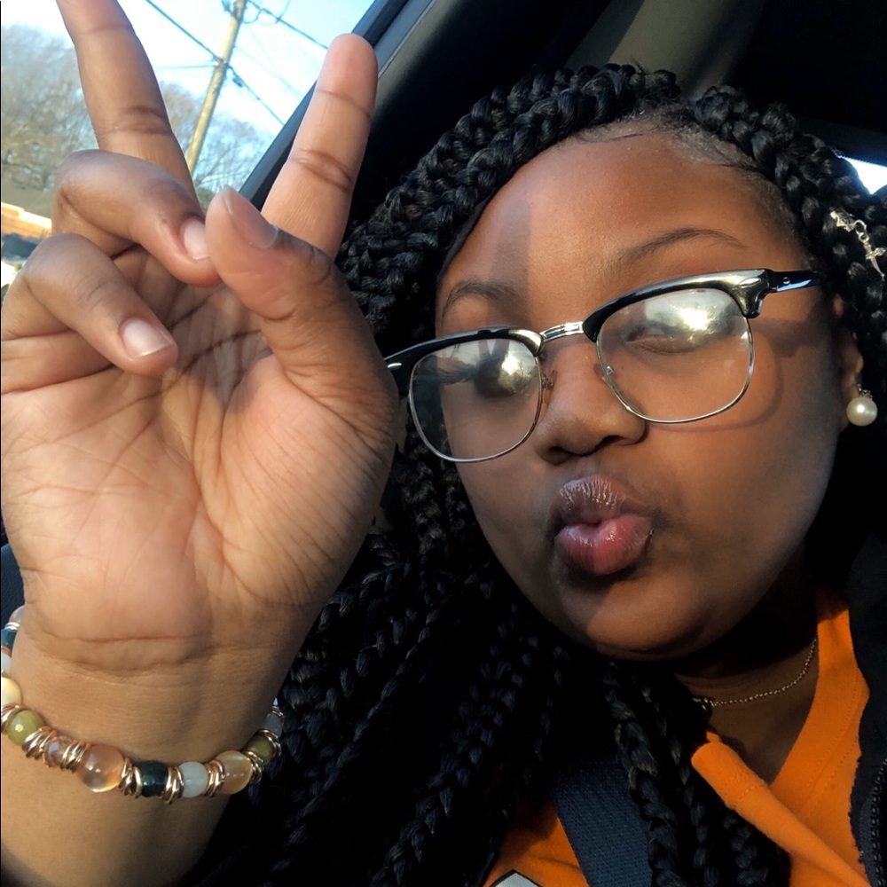 Meet your Posher, Jordan